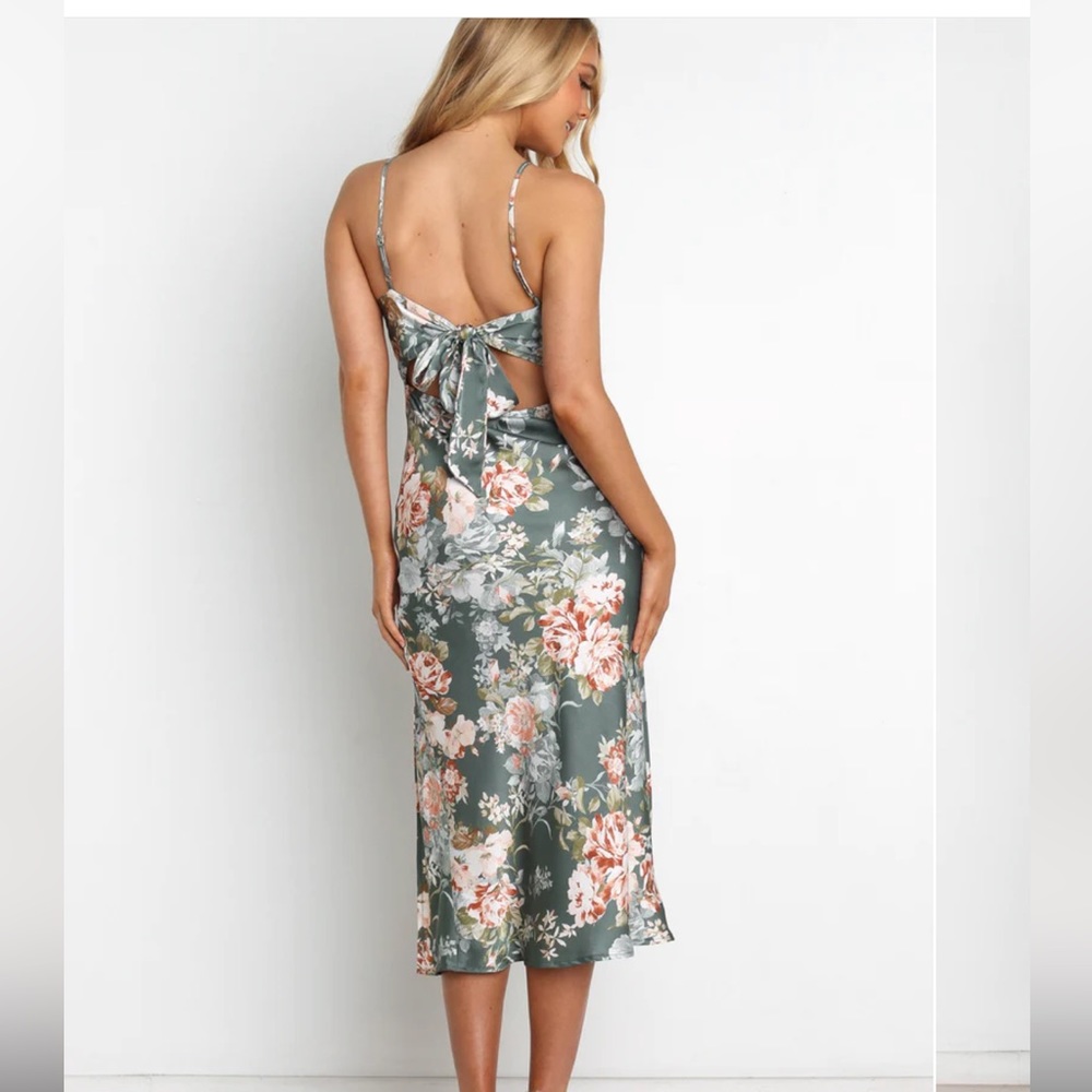 Petal & Pup - Spring/Summer - silk flower dress - worn a few times
